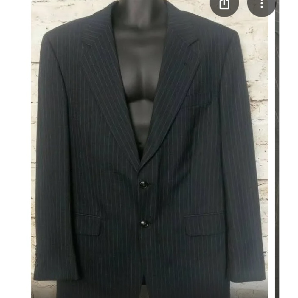 Suits Suits